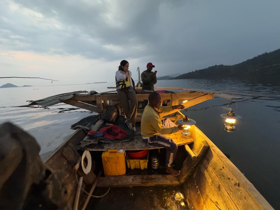 Pêche de nuit et à l'aube sur le lac Kivu